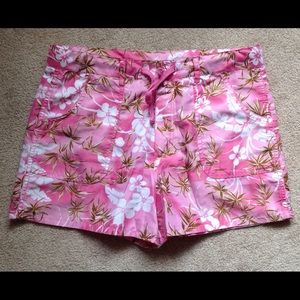 Board shorts, size M